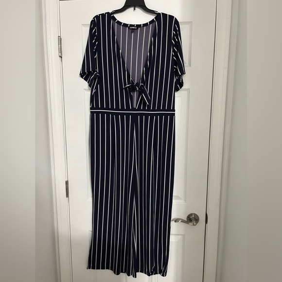 XL stripped jumpsuit - Picture 1 of 1